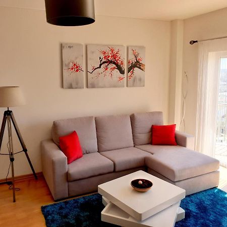 Gorgeous Apartment In Portimao Exterior photo
