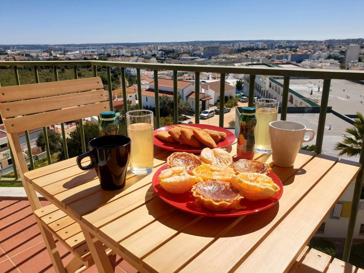 Gorgeous Apartment In Portimao Exterior photo